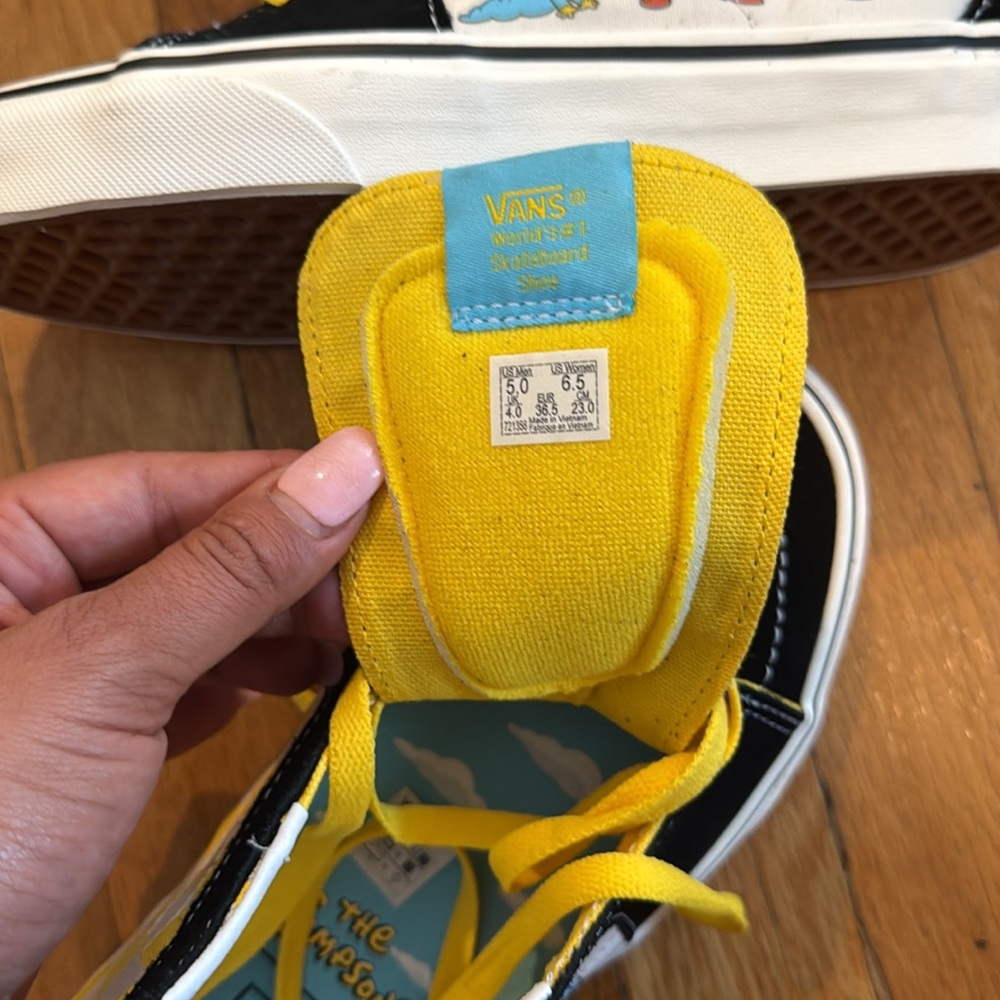 Vans The Simpsons Family High-Tops - Picture 3 of 6